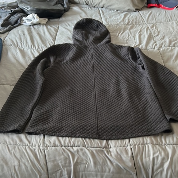 Zyia Hoody - Picture 6 of 11